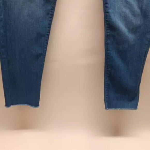 Loft Denim Womens Size 6/28 The Skinny Jean Ankle Length Raw Hem Light Blue EUC - Picture 3 of 9